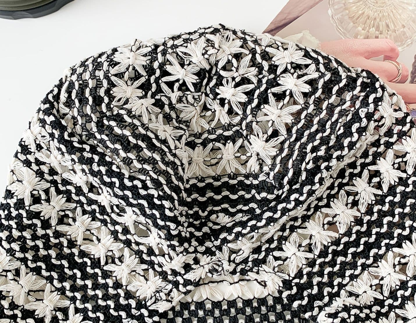帽子 レディース 花柄刺繍編み込み